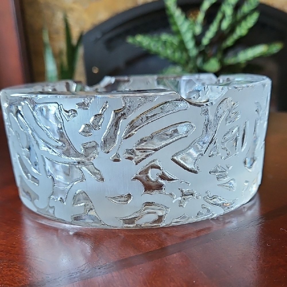Exquisite MCM Heavy Crystal Ashtray/Bowl with Embossed Frosted Motif